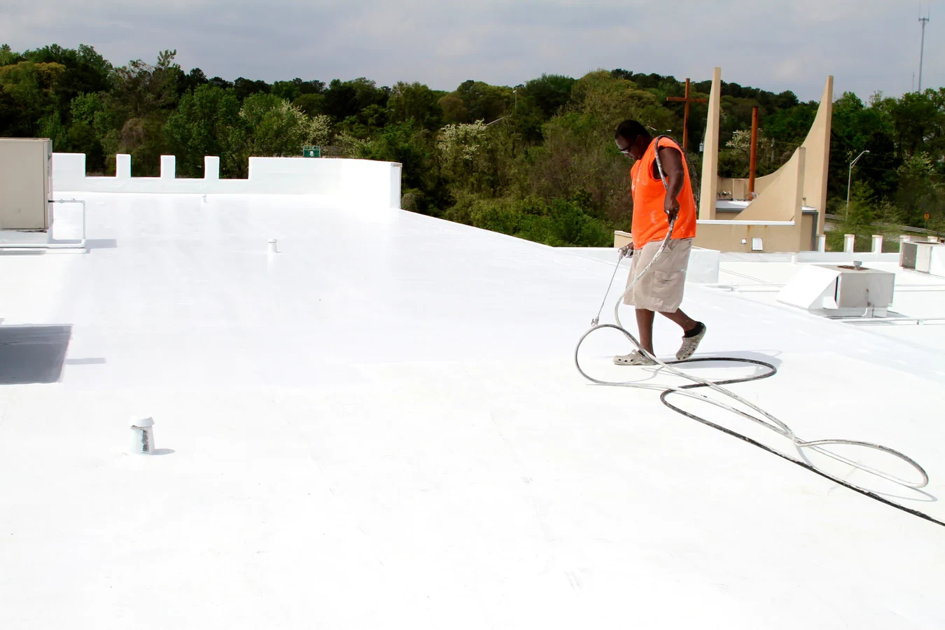 Silicone Coatings for UV-Worn Flat Roofs Around Vineyard and Eagle Mountain